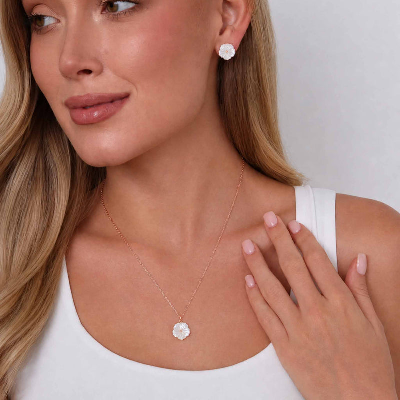 Bloom Necklace