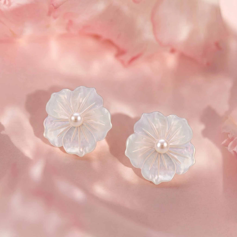 Pearl Flower Earrings Nacre