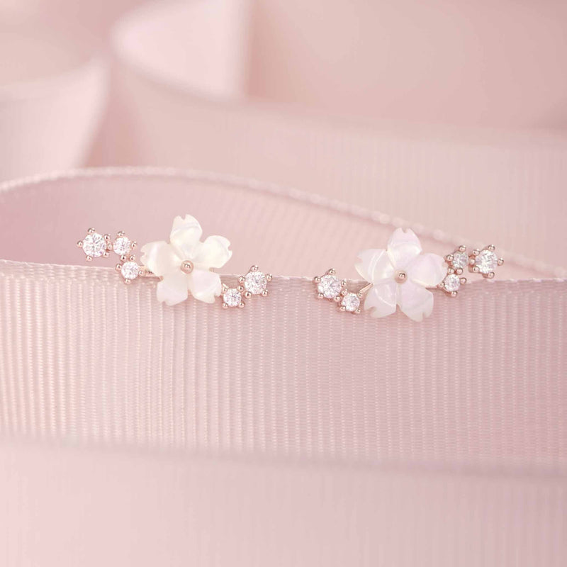 Orecchini con fiori scintillanti