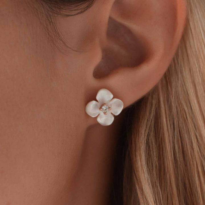Boucles d'oreilles White Bloom