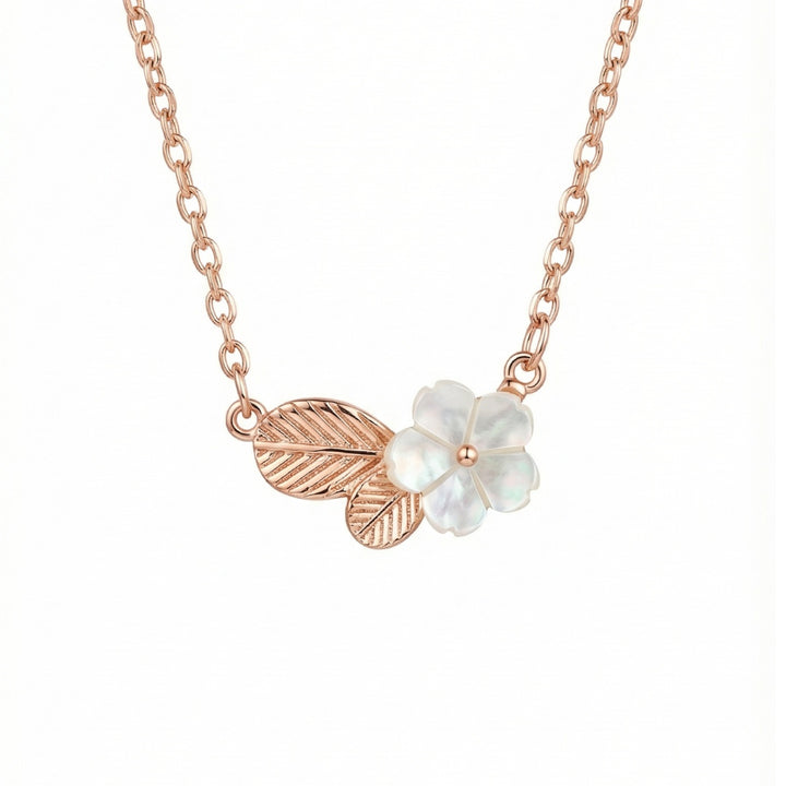 Collier Leaf Bloom