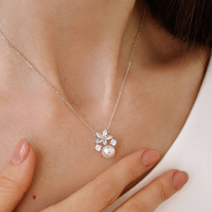 Collana fiore con perla, argento sterling S925
